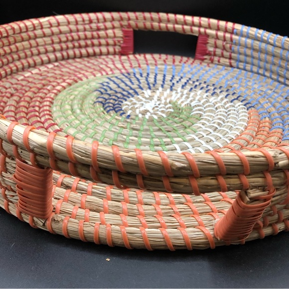 XL Sea Grass Woven Hostess Tray 16” Diameter, Handles 3”tall Vietnam - Picture 5 of 9
